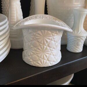 Vintage Fenton White Milk Glass Top Hat
